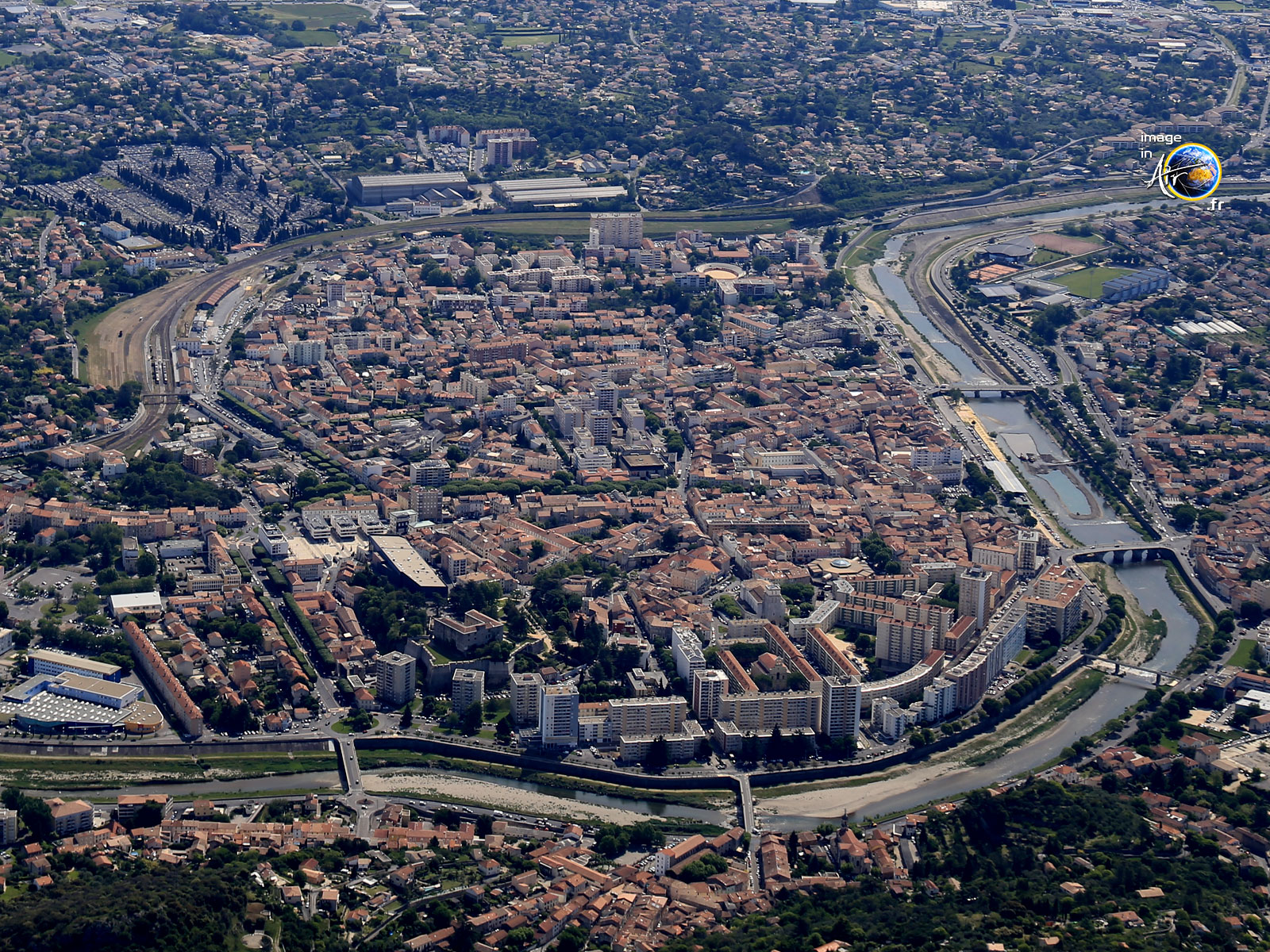 Photo aérienne d'Alès vu des Cévennes