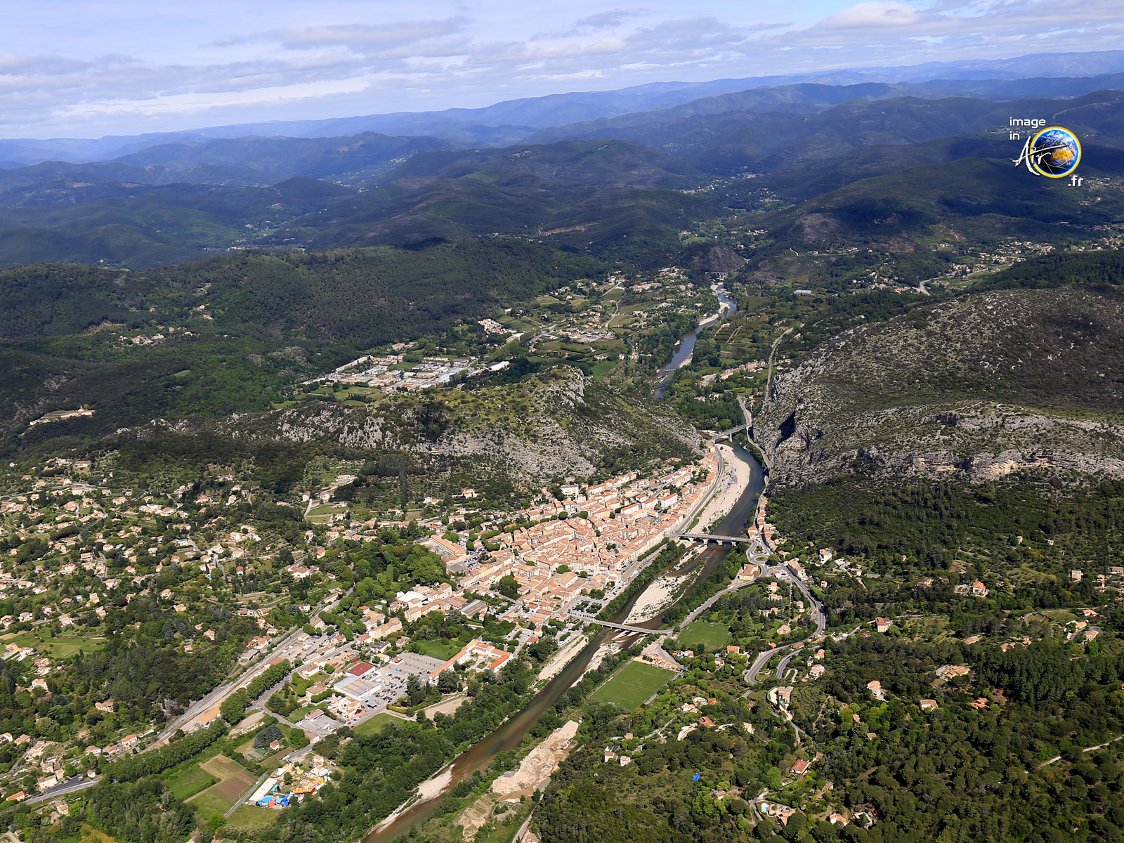 Photo aérienne d'Anduze à 1000 mètres