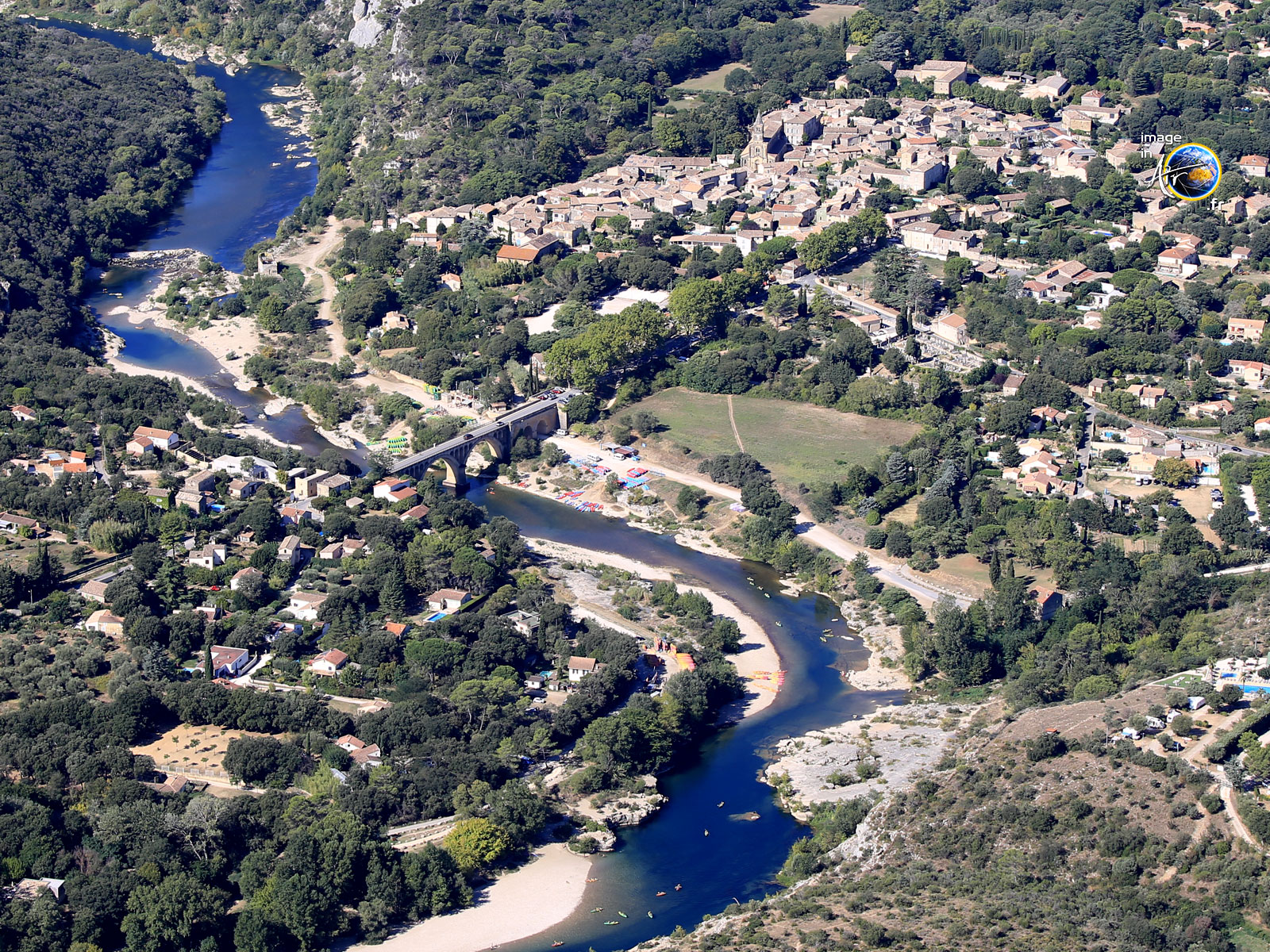 Photo aérienne de Collias
