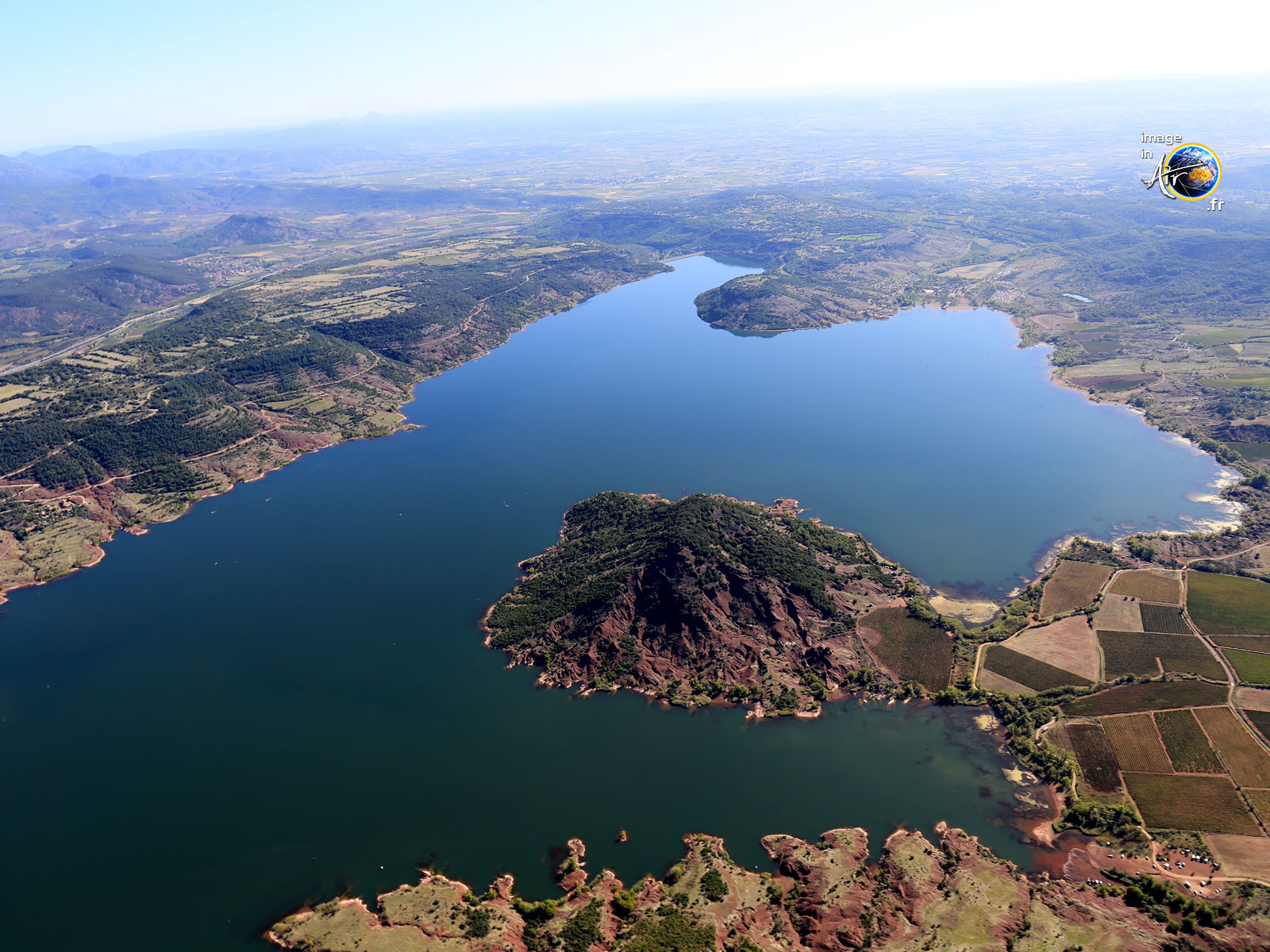 Photo aérienne du Lac du Salagou