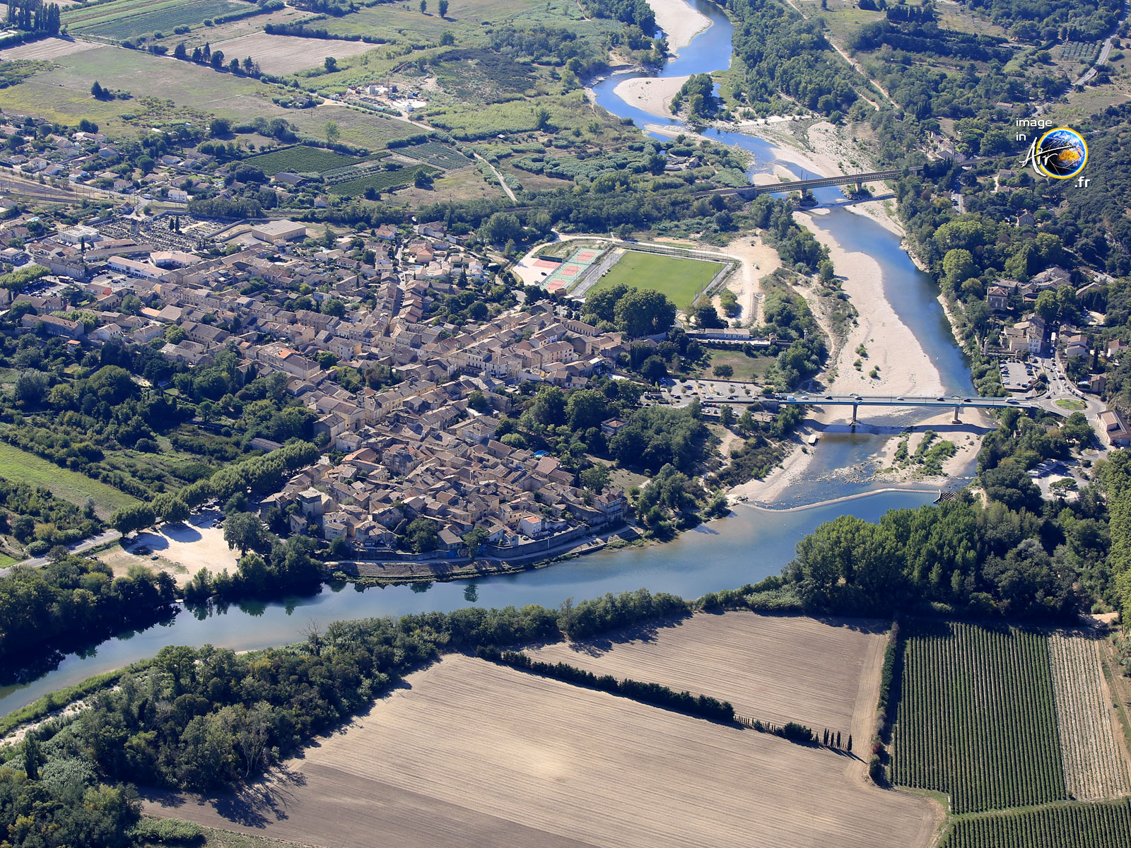 Photo aérienne de Remoulins